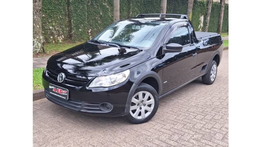 VOLKSWAGEN - SAVEIRO - 2013/2013 - Preta - R$ 45.900,00