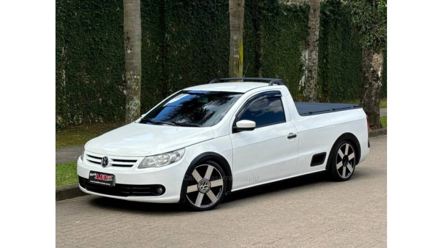 VOLKSWAGEN - SAVEIRO - 2011/2011 - Branca - R$ 43.900,00