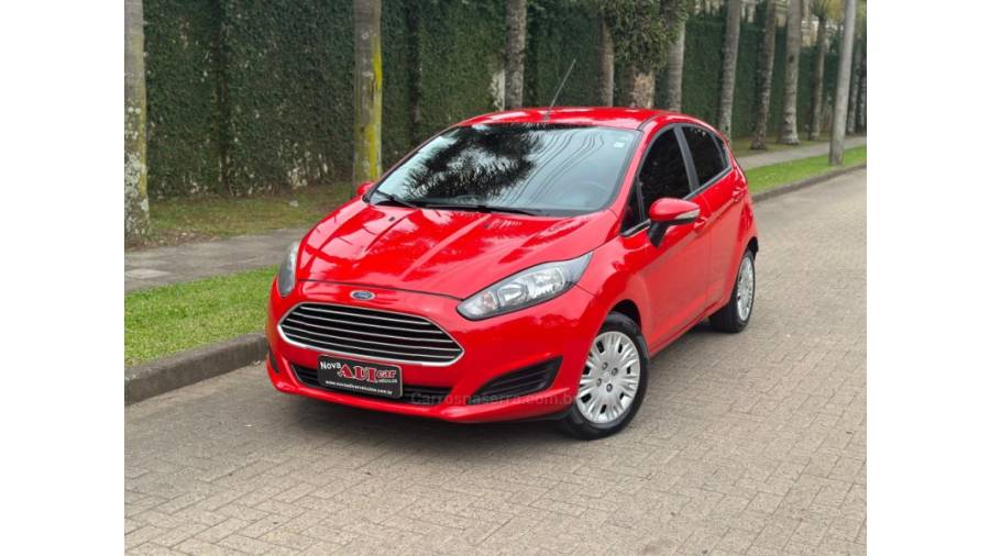 FORD - FIESTA - 2017/2017 - Vermelha - R$ 53.900,00