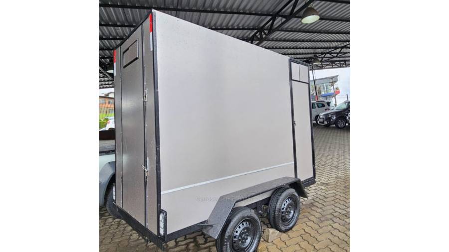 REBOQUES - VTAVTR 2 EIXOS - 2025/2025 - Verde - R$ 24.900,00