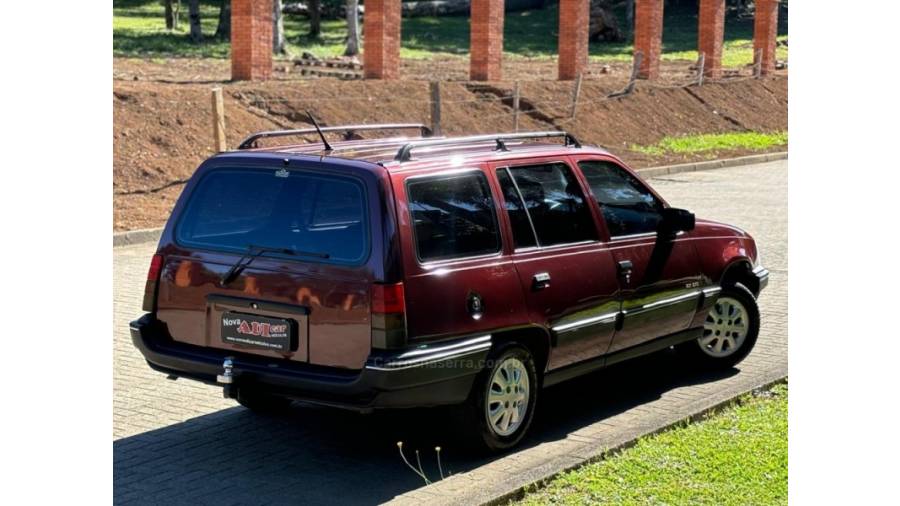 CHEVROLET - IPANEMA - 1995/1995 - Vermelha - R$ 16.900,00