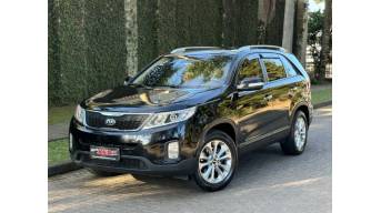 KIA MOTORS - SORENTO - 2015/2015 - Preta - R$ 78.900,00