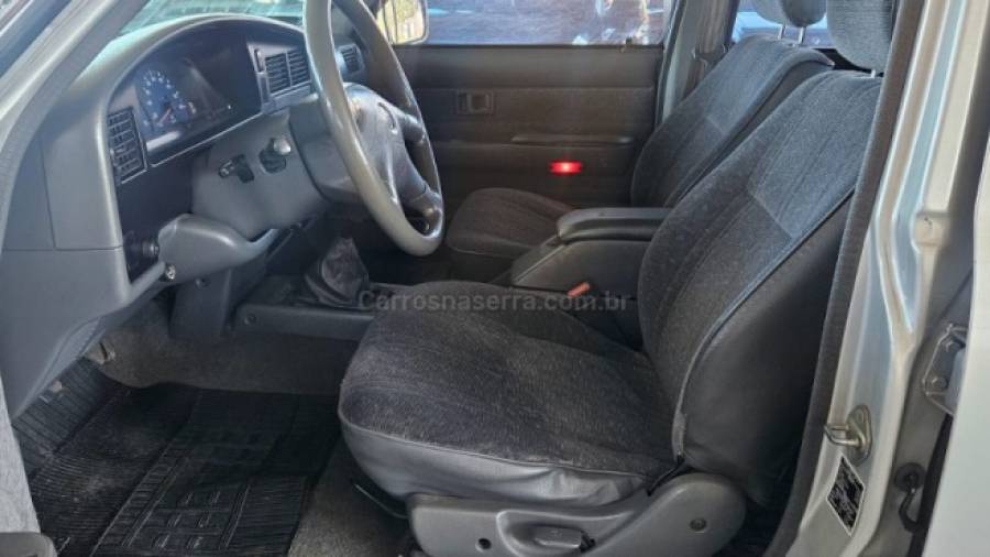 TOYOTA - HILUX - 2002/2002 - Cinza - R$ 64.900,00