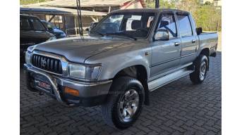 TOYOTA - HILUX - 2002/2002 - Cinza - R$ 64.900,00