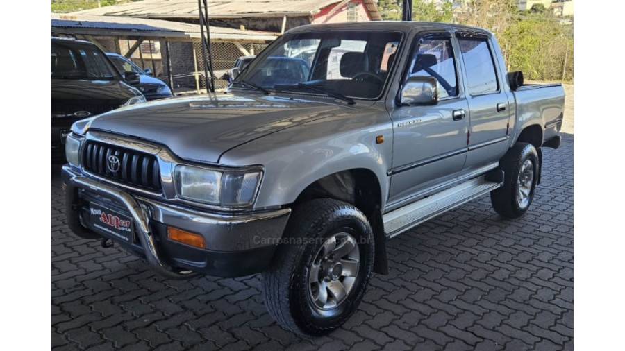 TOYOTA - HILUX - 2002/2002 - Cinza - R$ 64.900,00