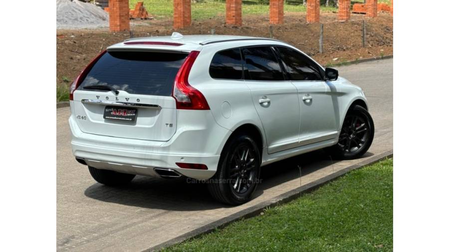 VOLVO - XC60 - 2014/2014 - Branca - Sob Consulta