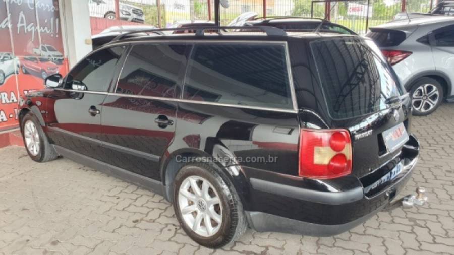 VOLKSWAGEN - PASSAT VARIANT - 2005/2005 - Preta - R$ 35.900,00