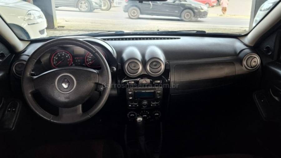 RENAULT - SANDERO - 2013/2013 - Preta - R$ 40.900,00