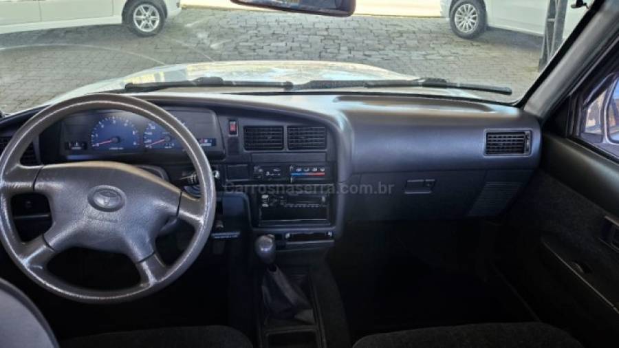 TOYOTA - HILUX - 2002/2002 - Cinza - R$ 64.900,00