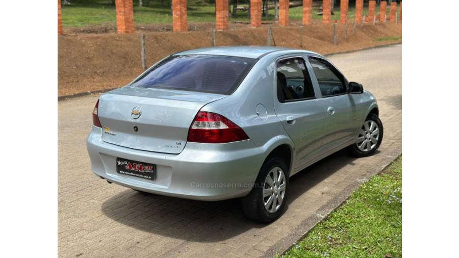 CHEVROLET - PRISMA - 2011/2011 - Prata - R$ 31.900,00