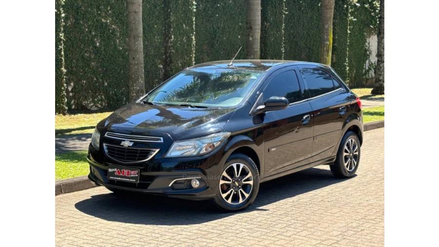 CHEVROLET - ONIX - 2013/2013 - Preta - R$ 47.900,00