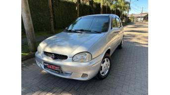 CHEVROLET - CORSA - 2002/2002 - Prata - R$ 16.900,00